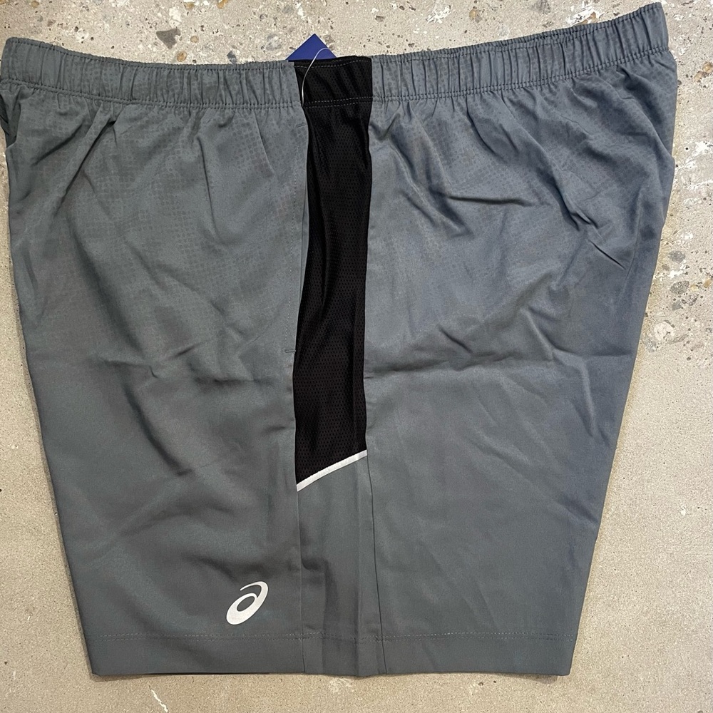 ASICS Men 5IN Speed Shorts “2XL” MSRP $38
